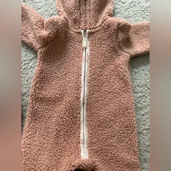 Carters Hooded One Piece Pink 9 Months - Picture 2 of 6